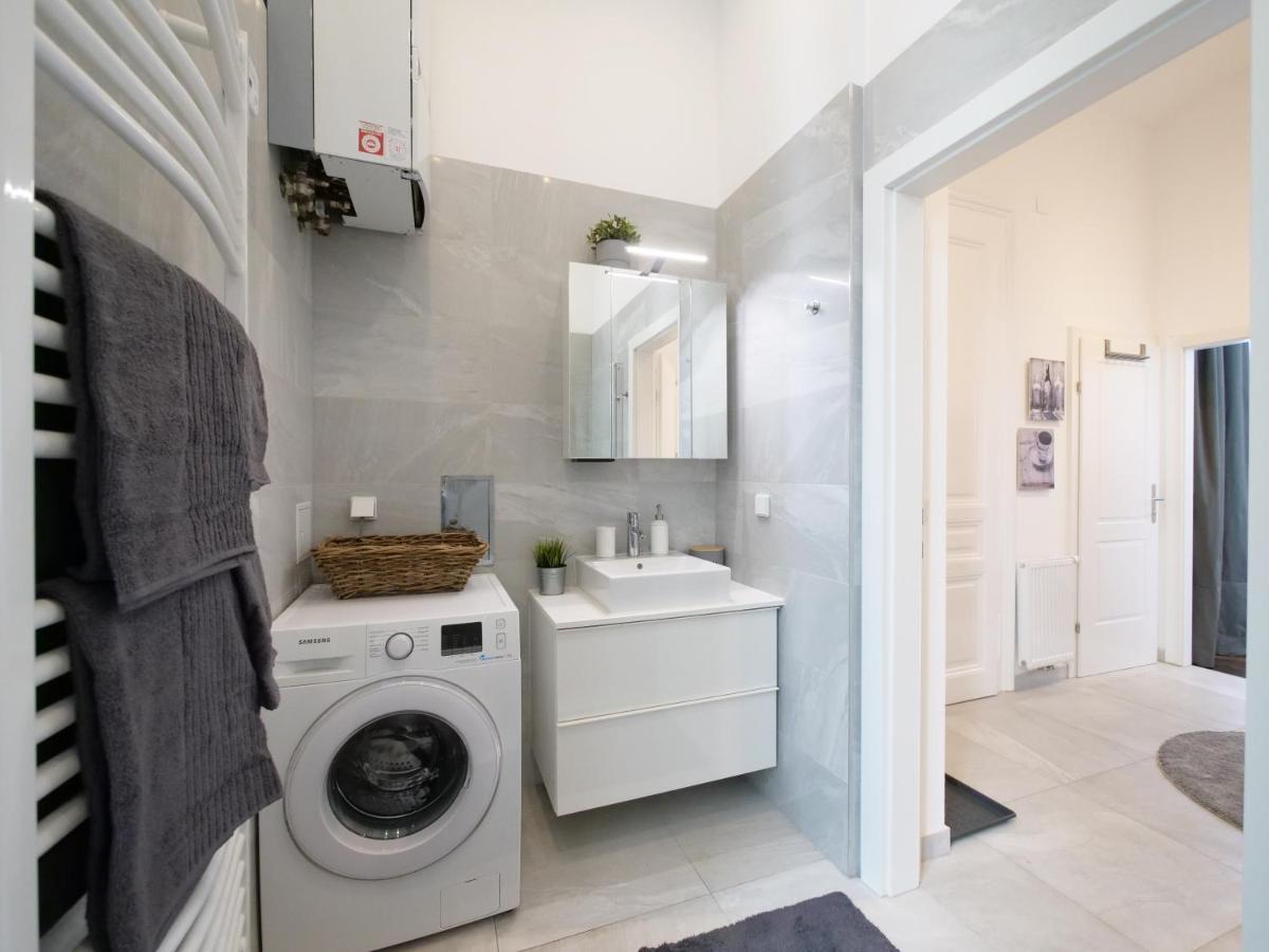 Stylish City Center Apartment Wien Ngoại thất bức ảnh