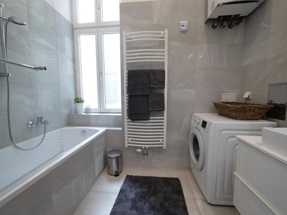 Stylish City Center Apartment Wien Ngoại thất bức ảnh